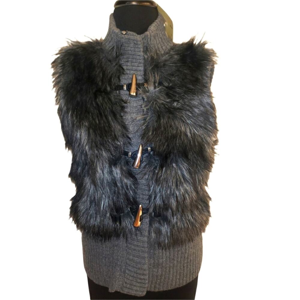 NWT MICHAEL Michael Kors. Faux fur sweater vest, M